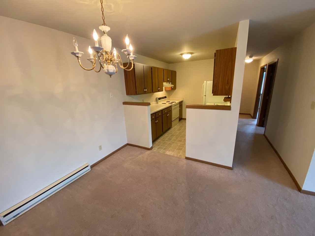 Arrowhead Heights Apartments - Photo 7 of 9