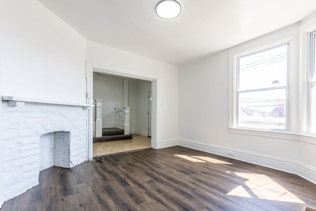 1406 Rockland Ave - Photo 5 of 28