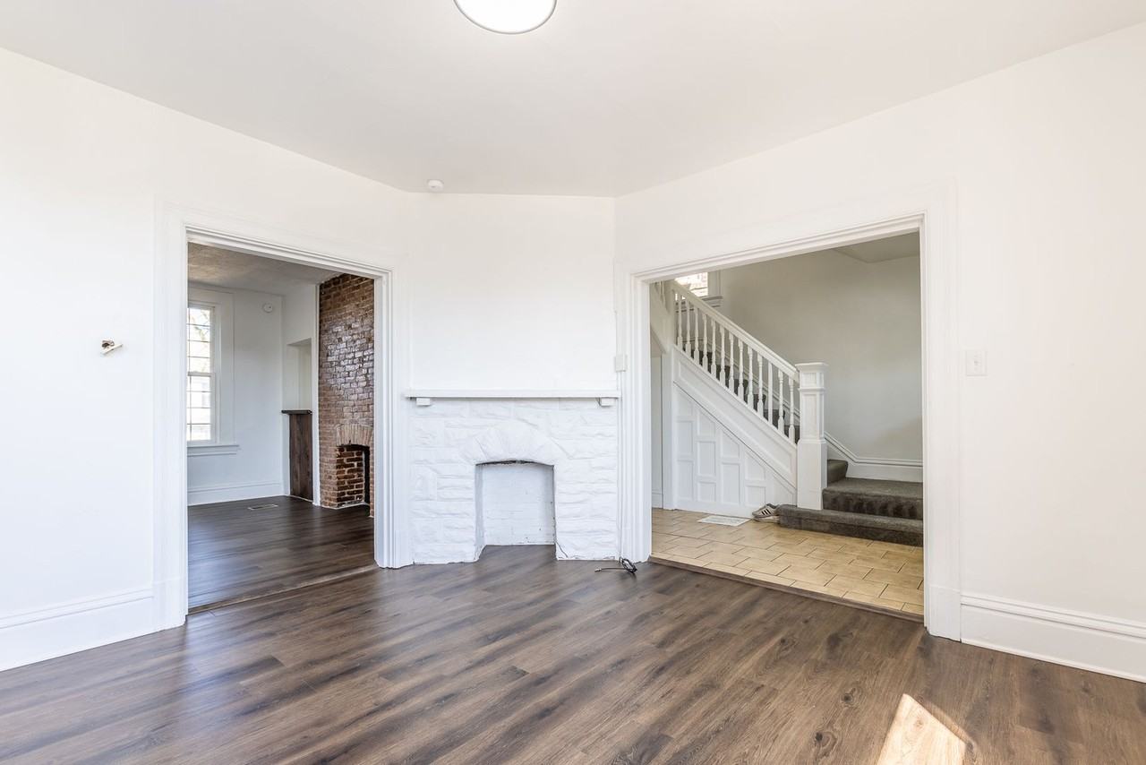 1406 Rockland Ave - Photo 2 of 28