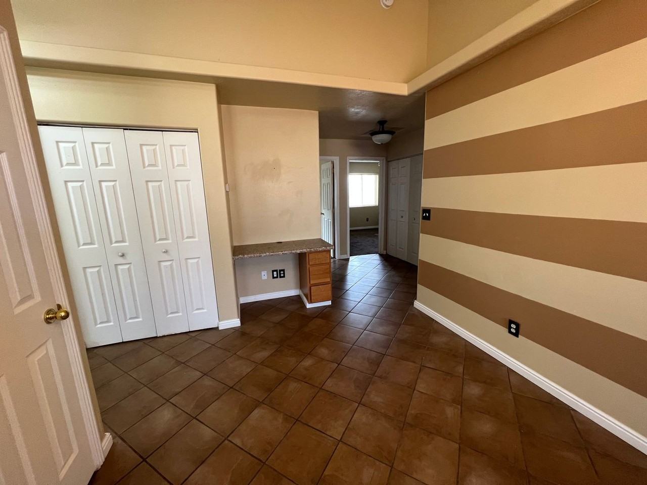 1505 N Cedar Blvd - Photo 7 of 17