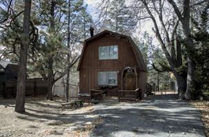 featured image of 690 Talmadge Rd