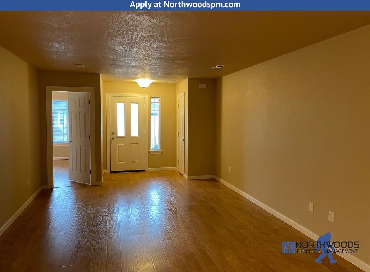 308 Cheney Loop - Photo 3 of 24