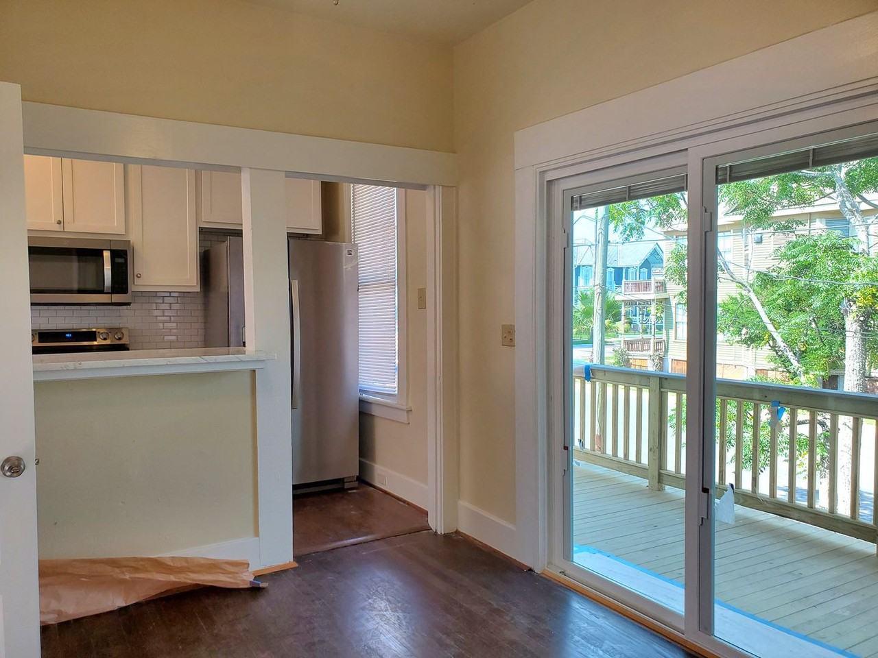 611 18th St - Photo 7 of 17