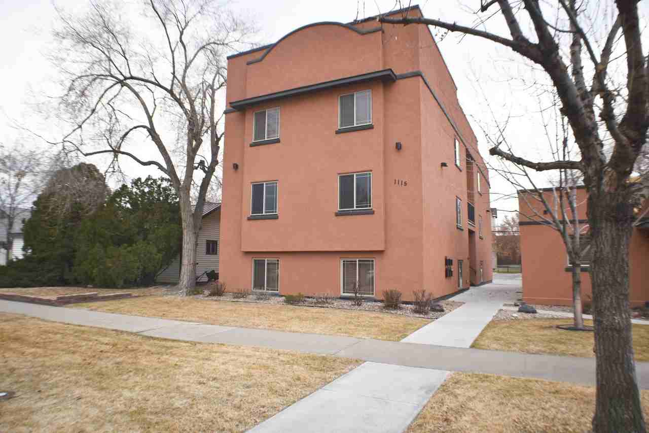 1115 Belford Avenue - Photo 3 of 4