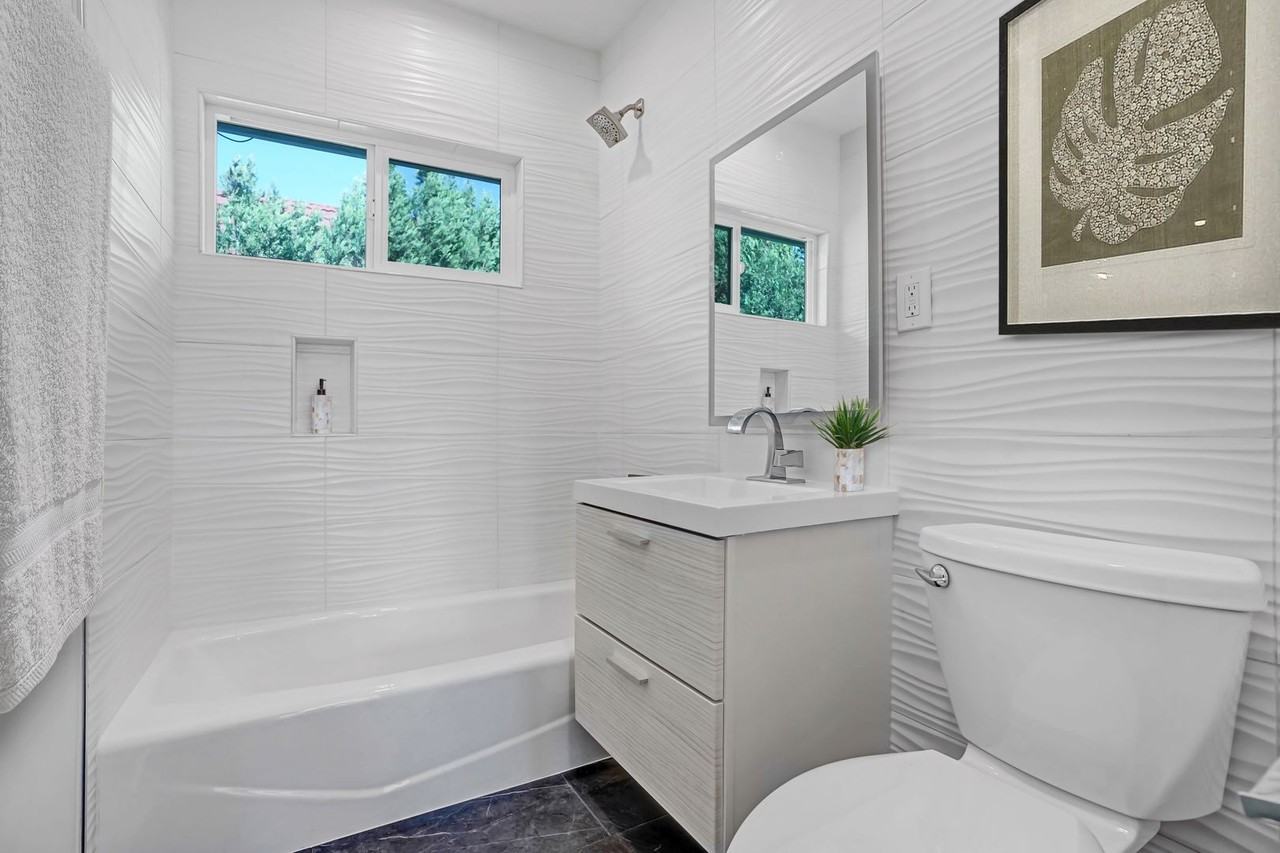 339 Western Ave - Photo 5 of 16