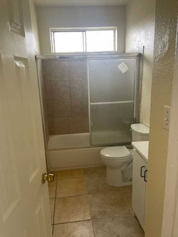 1320 E 75th St - Photo 2 of 9