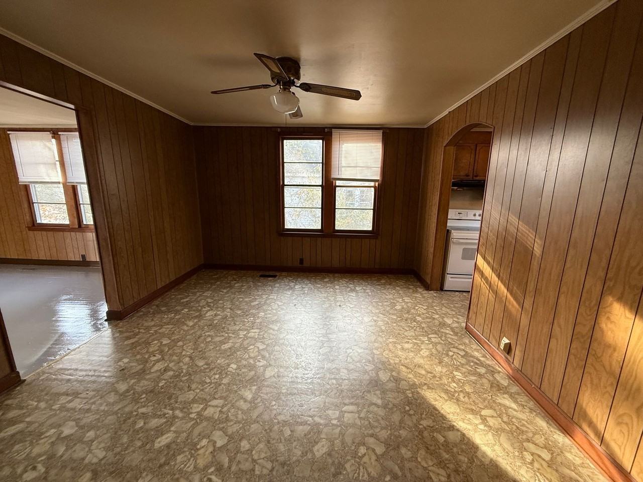 524 W Peachtree St - Photo 3 of 10