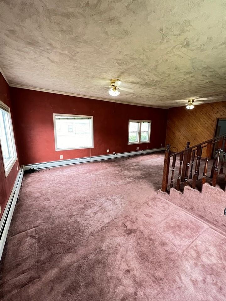 2021 Lackawanna Ave - Photo 3 of 35