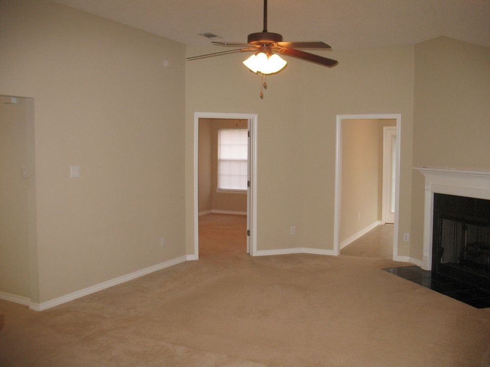 1300 Forest Cove Dr - Photo 2 of 9