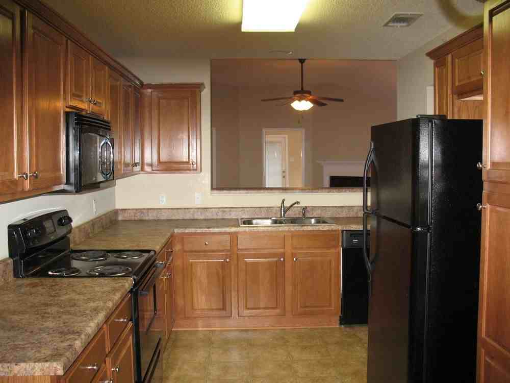 1300 Forest Cove Dr - Photo 3 of 9