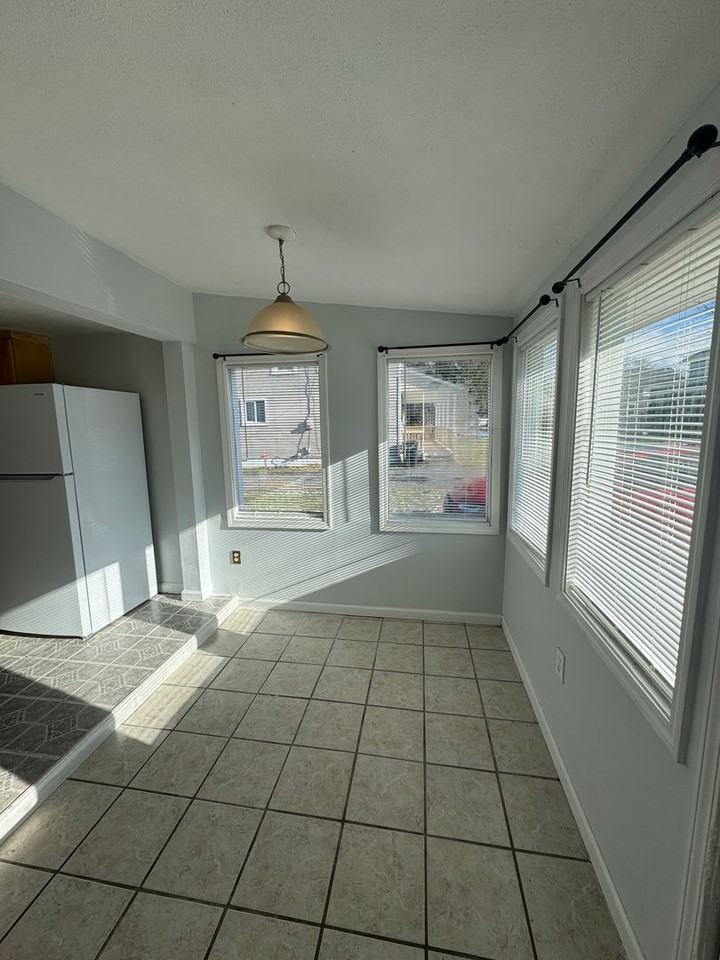 5435 Baldwin St - Photo 2 of 23