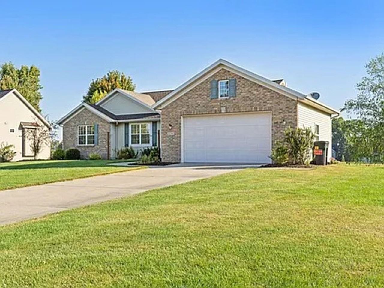 8296 Golfside Dr - Photo 2 of 20