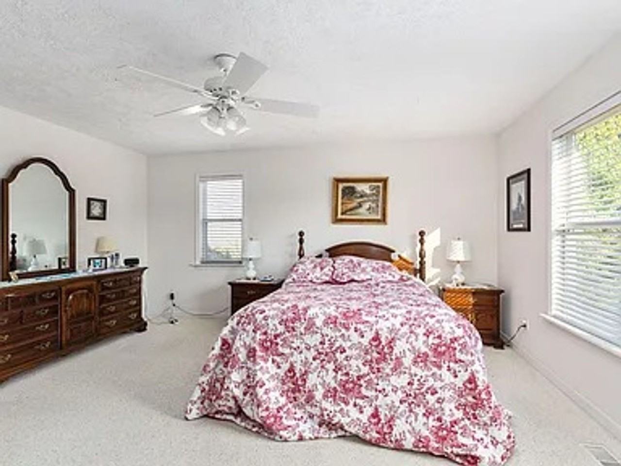 8296 Golfside Dr - Photo 3 of 20