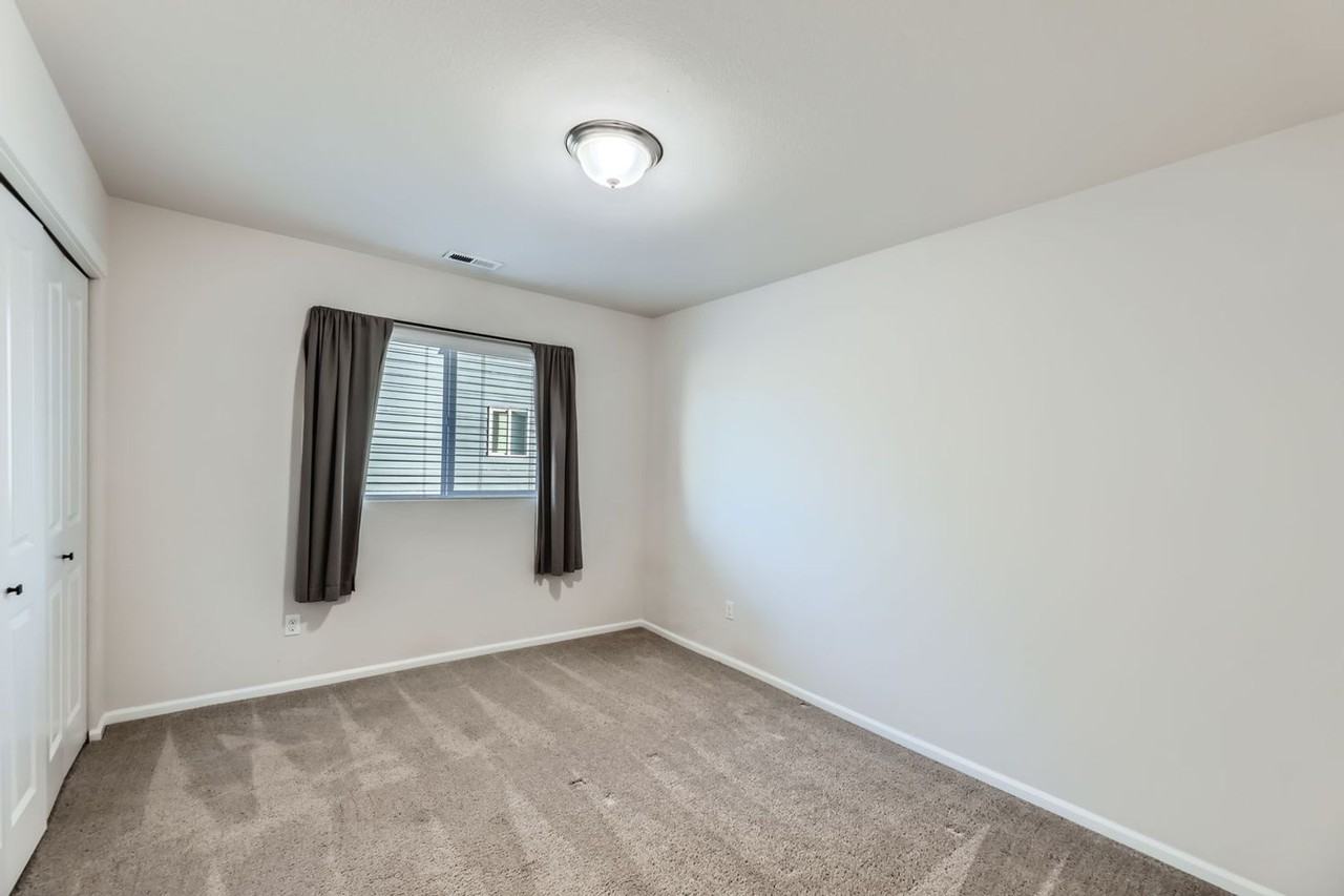 17508 Quartz St - Photo 7 of 14