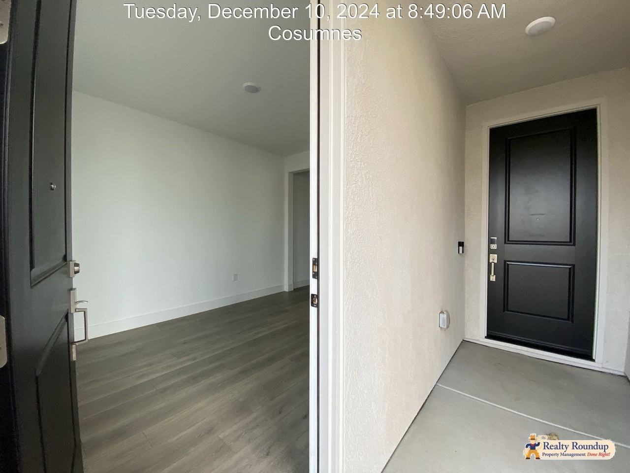 4197 Crossroads Way - Photo 4 of 50