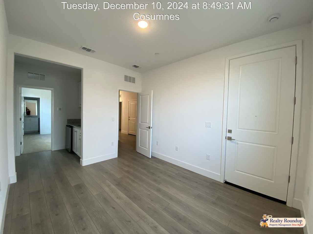 4197 Crossroads Way - Photo 6 of 50