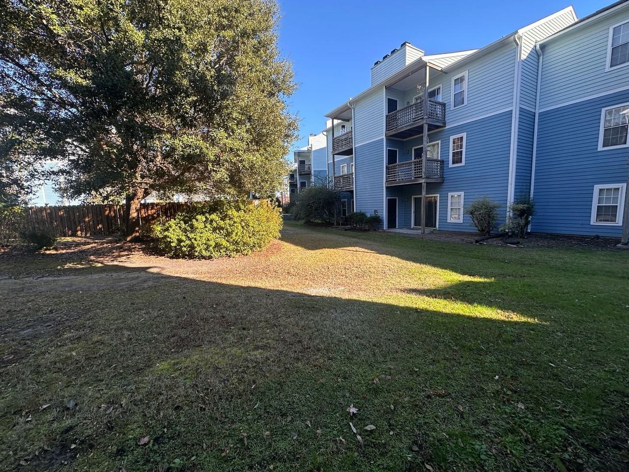 4220 4220 Wilshire Bld - Photo 5 of 32