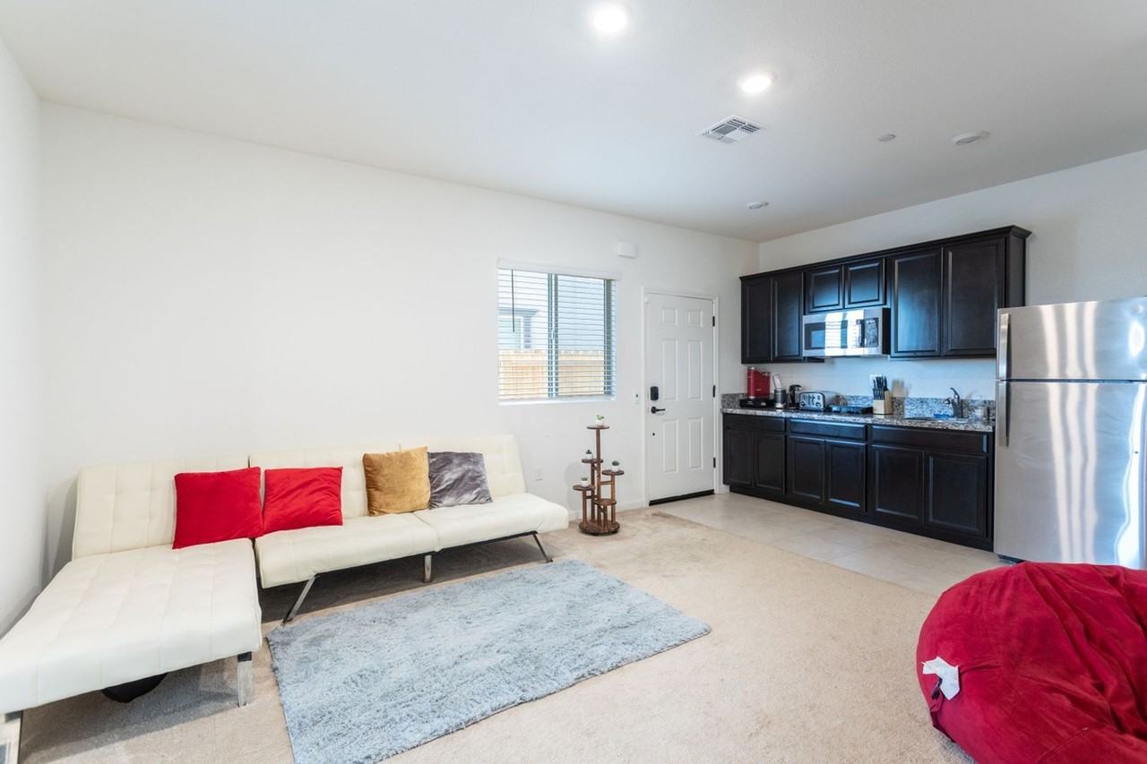 12696 Scholarly Way - Photo 4 of 15