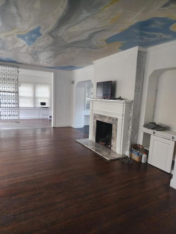 311 67th St - Photo 2 of 16
