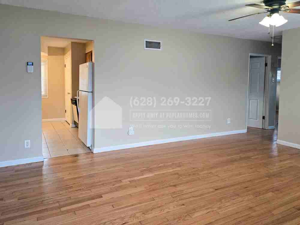 10173 Dellridge Ln - Photo 3 of 18