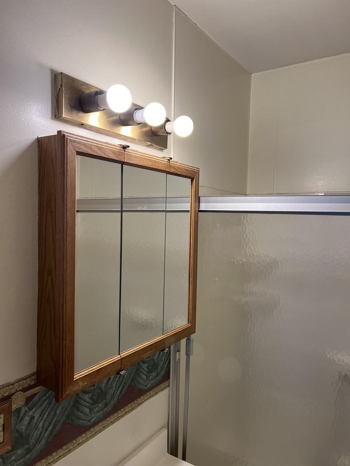 917 Linden Grove Ave #2 - Photo 3 of 9