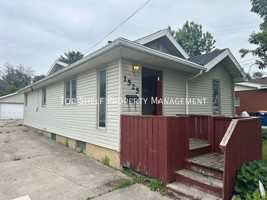 featured image of 1525 Royer St