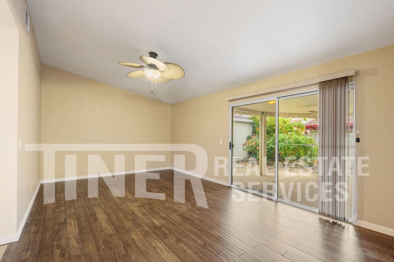 7312 Sunsilver Ln - Photo 2 of 22