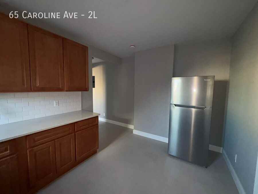 65 Caroline Ave #2L - Photo 6 of 11