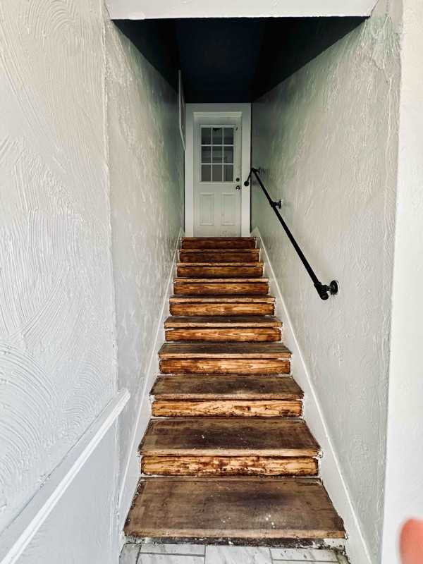 416 1/2 Nw Euclid Ave - Photo 2 of 9