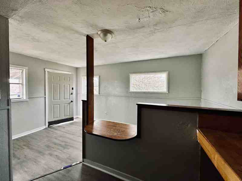 416 Northwest Euclid Avenue #UPSS - Photo 4 of 7