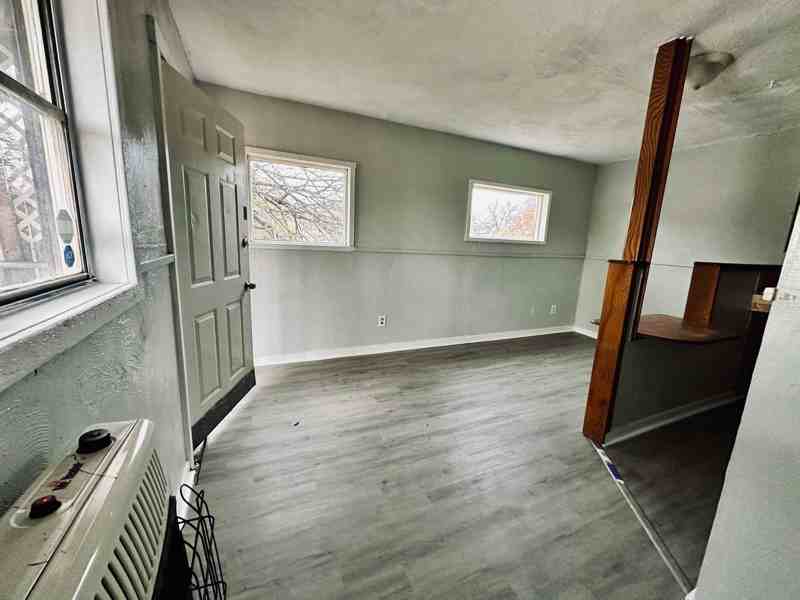 416 Northwest Euclid Avenue #UPSS - Photo 5 of 7