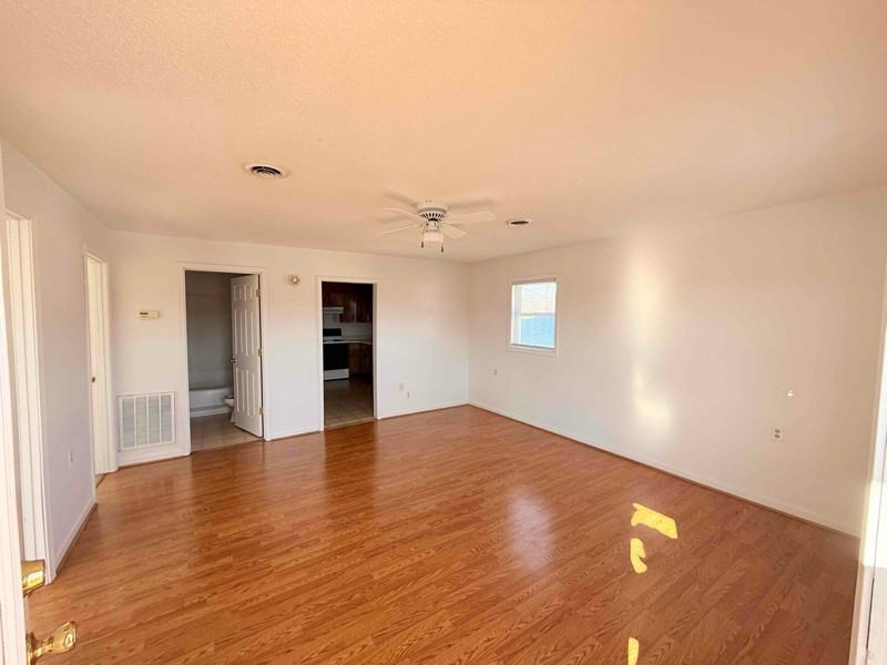 424 E Sunshine Dr #B - Photo 2 of 12