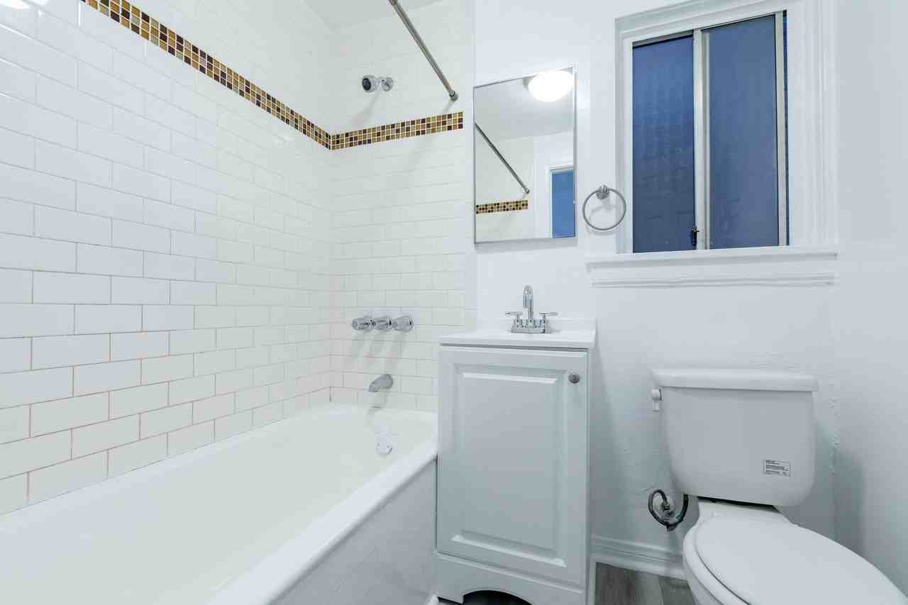 Charming and Affordable Studios - Photo 2 of 13