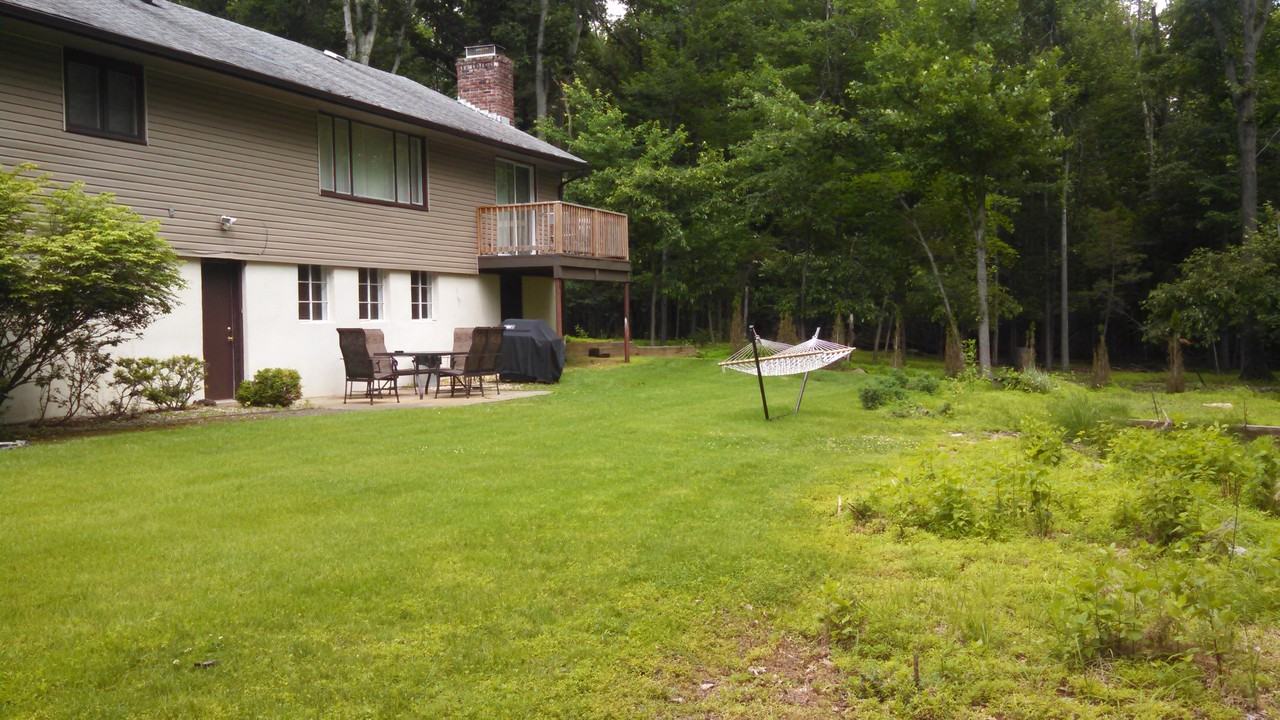 18 Locust Pl #NA - Photo 2 of 18