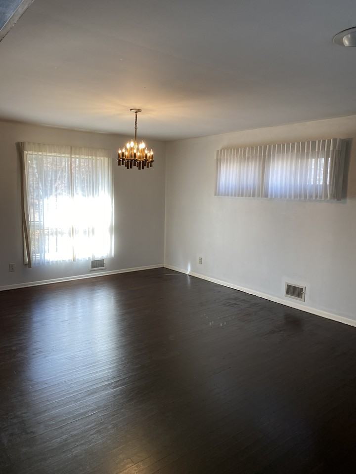 18 Locust Pl #NA - Photo 3 of 18
