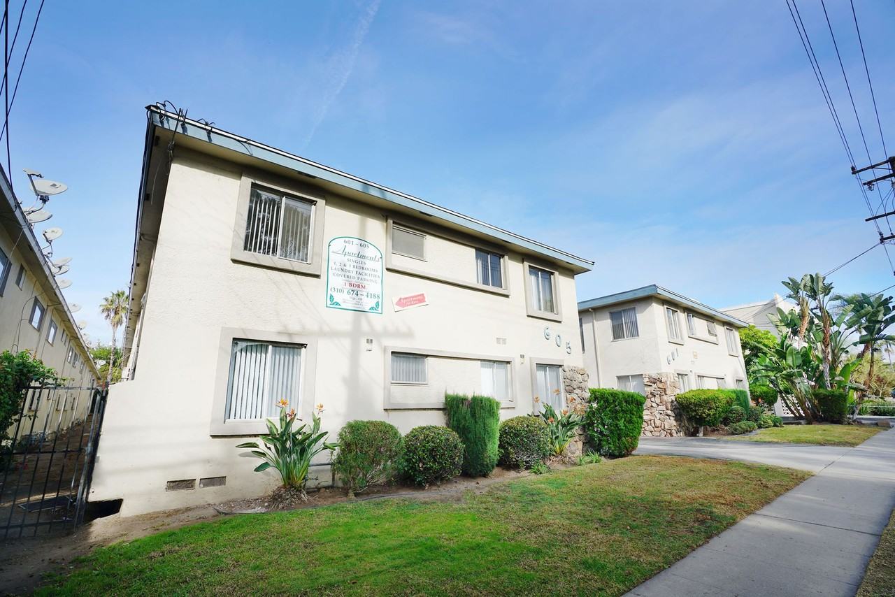 Hyde Park 601 & 605 - Photo 2 of 2