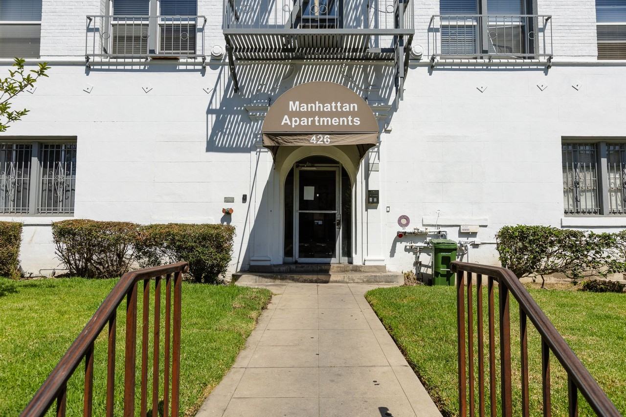 Charming Apartment in the Heart of Koreatown - Photo 6 of 7