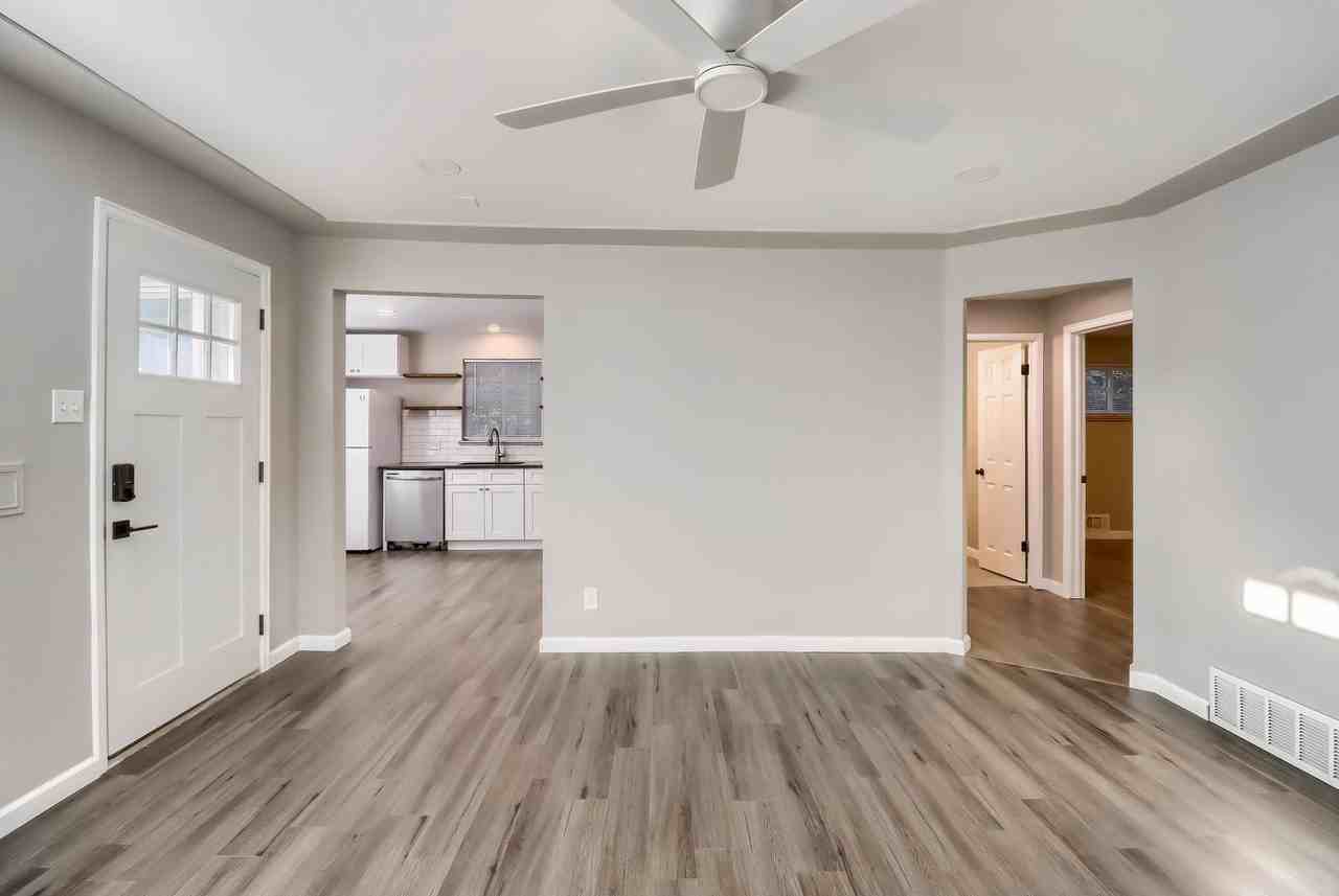 3341 Olive St - Photo 5 of 23