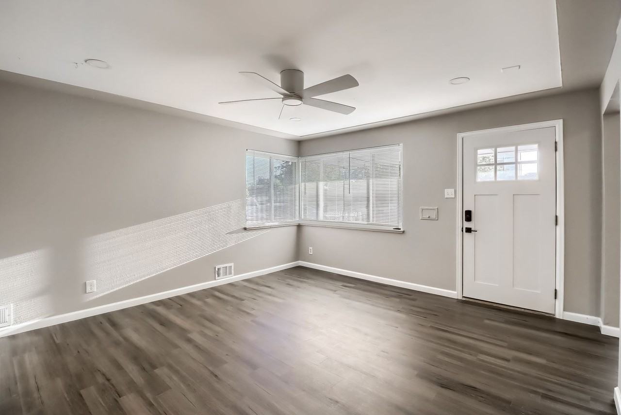 3341 Olive St - Photo 7 of 23