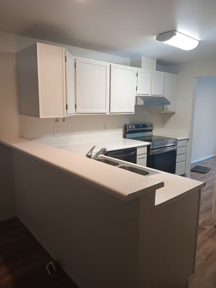 1307 Nw Slate Ln #102 - Photo 2 of 17