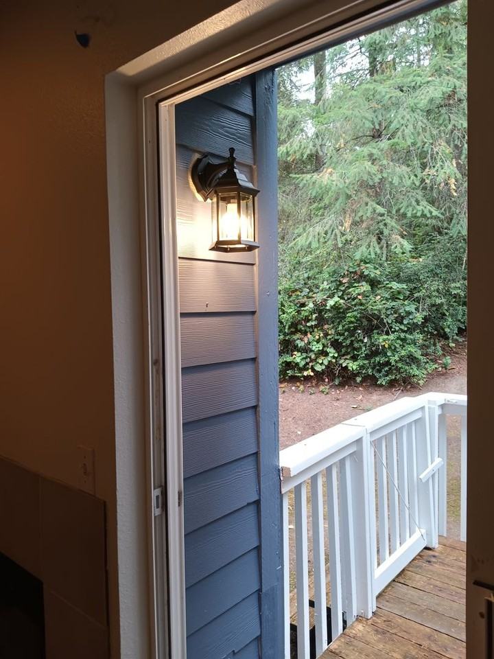 1307 Nw Slate Ln #102 - Photo 4 of 17