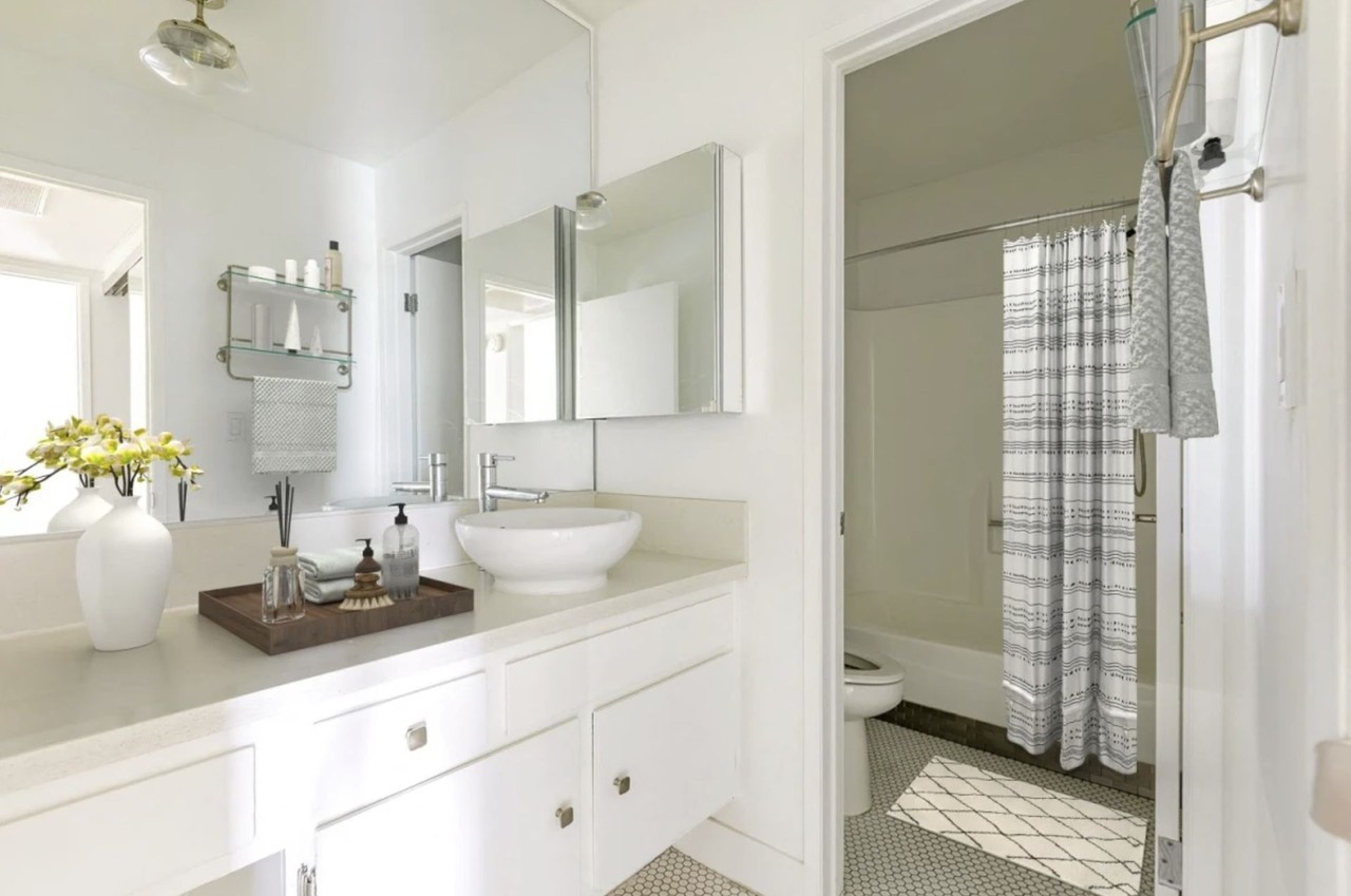 Los Feliz 4646 - Photo 2 of 4