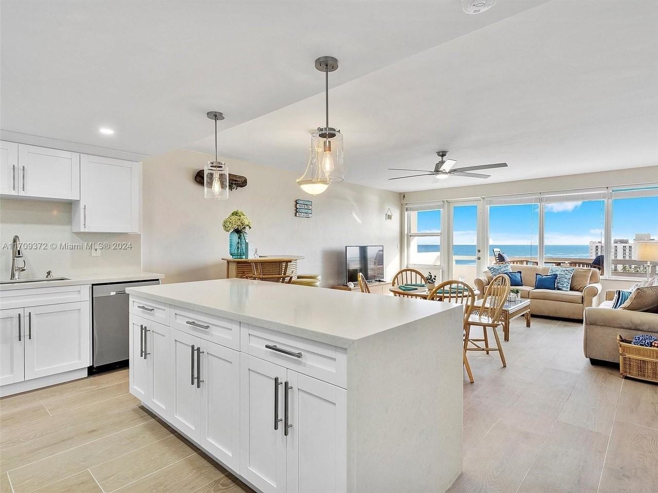 3111 North Ocean Drive #1111 - Photo 4 of 18