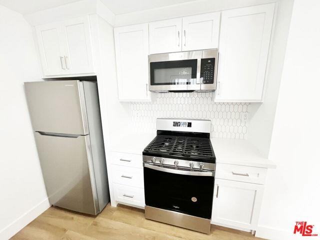 4180 Marlton Ave #13 - Photo 3 of 8