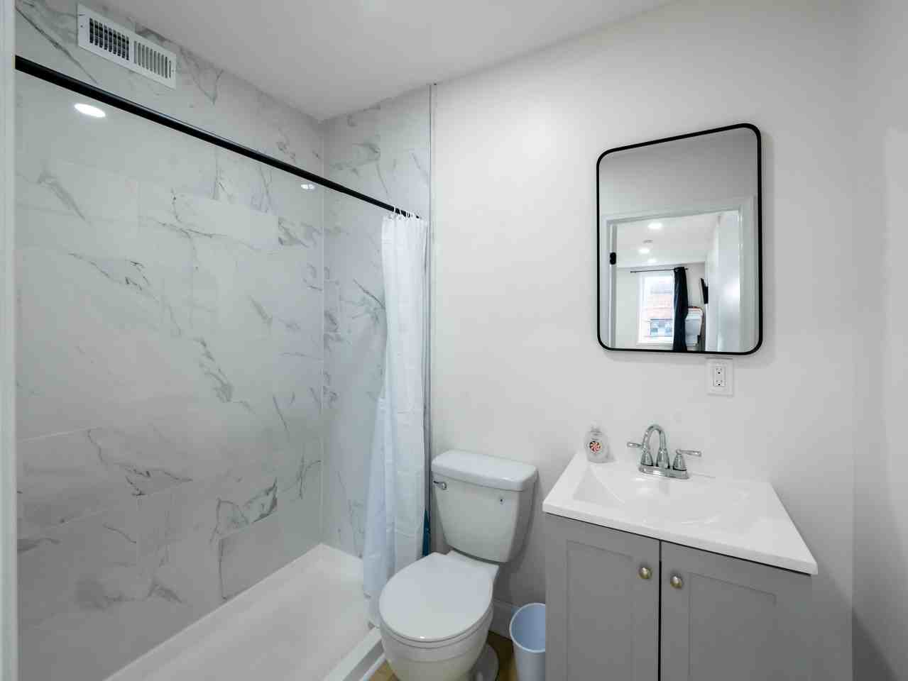 E Penn St - Photo 3 of 5