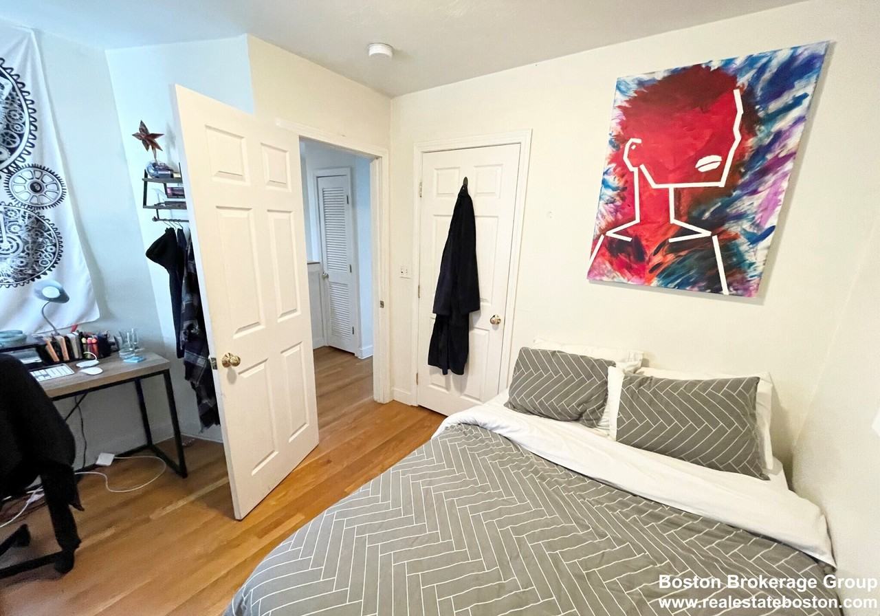 150 Marcella St #3 - Photo 4 of 10