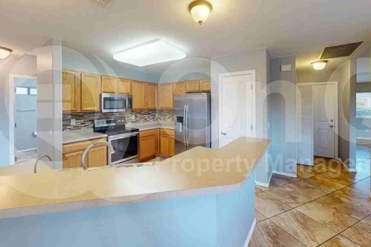 9326 S Wrens Roost Ct - Photo 3 of 28