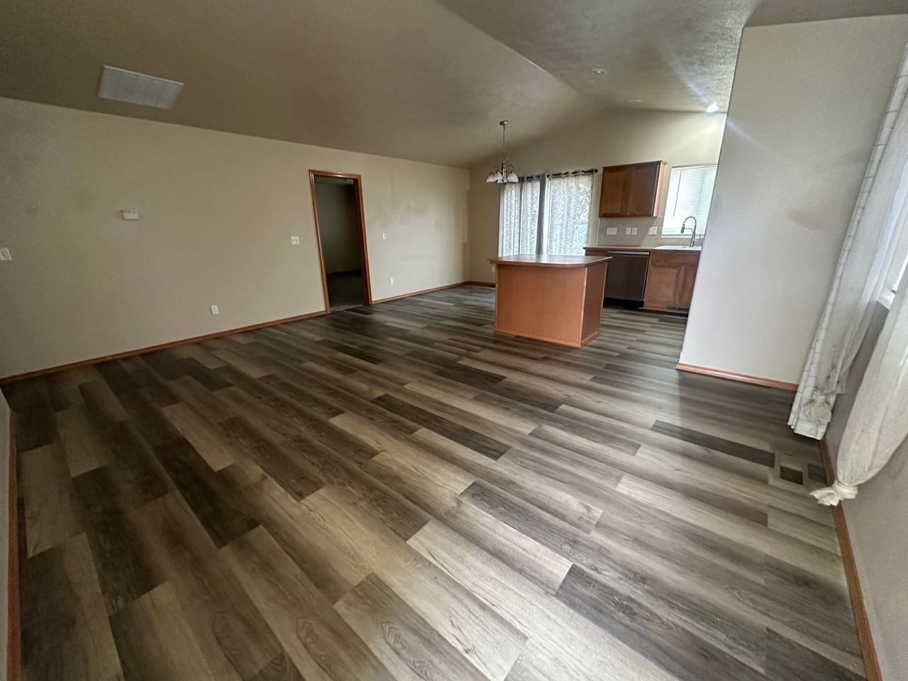 117 Pinecrest Ln - Photo 3 of 13