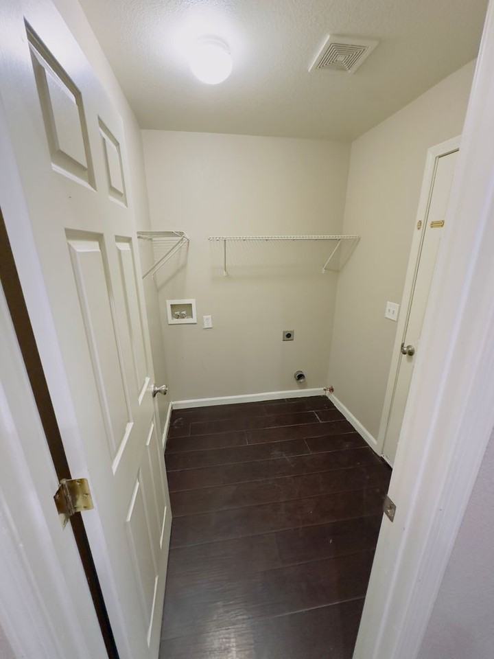 1014 Pepper Ln - Photo 7 of 20