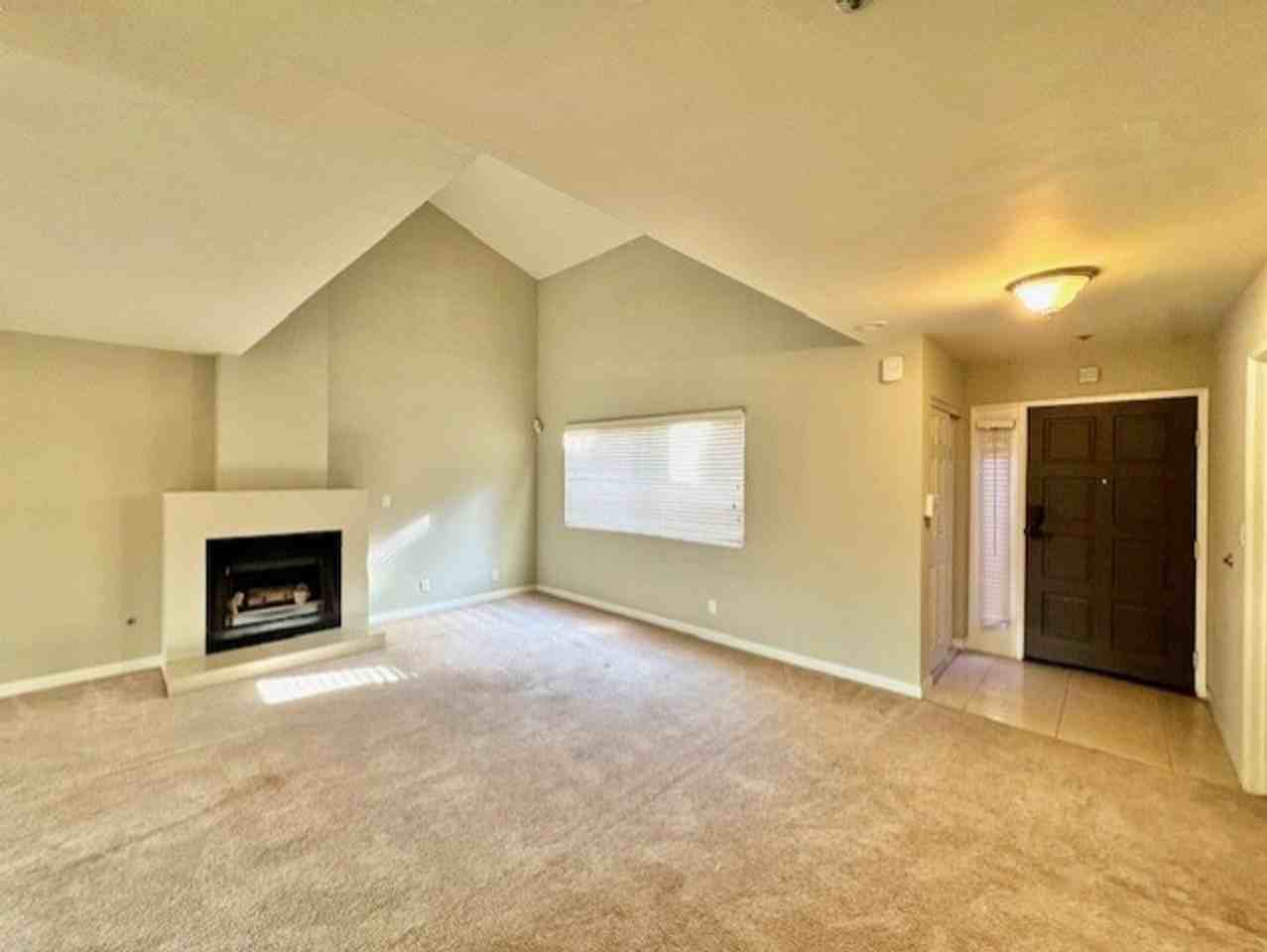 1909 Vassar St #103 - Photo 3 of 32